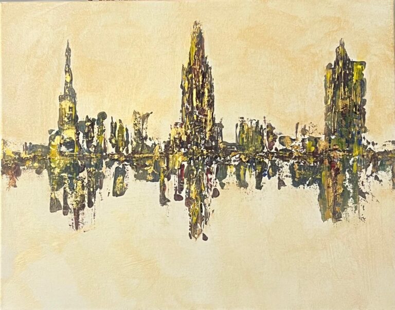 El otro lado, cuadro abstracto de un skyline de torres reflejado en el agua, en ocre, dorado y verde sobre fondo crema, acrílico con textura sobre lienzo 50 × 40 cm